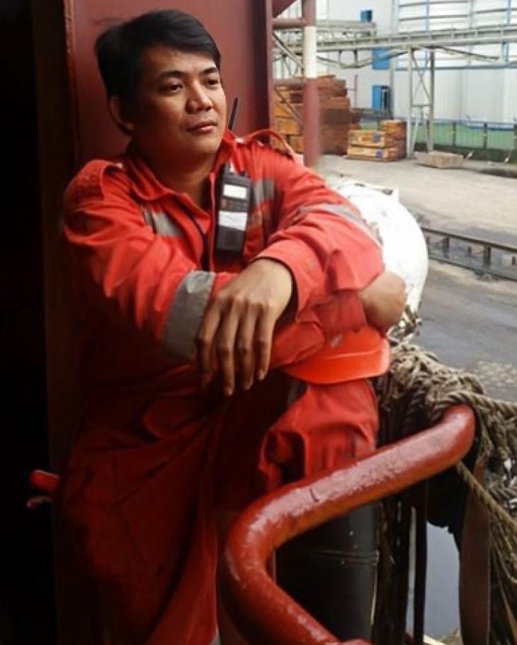 Mark Angelo Pernia. died in a collision with an oil tanker anchored near the Humber Estuary.