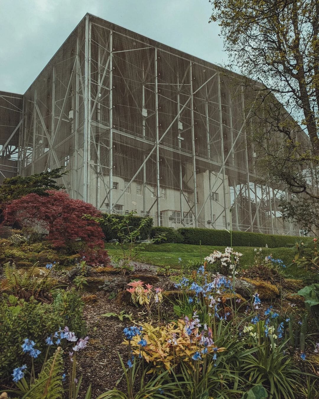 The chainmail 'box' encasing the Hill House