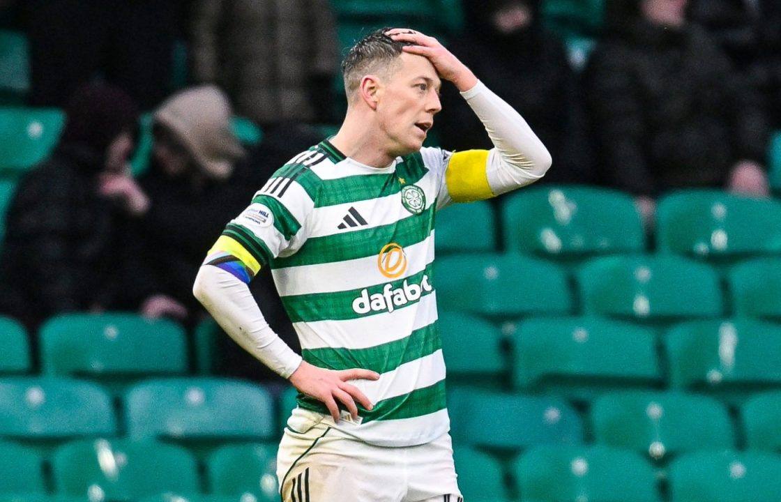 Hibs dent 10-man Celtic’s title hopes with late winner 