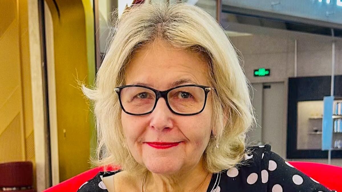 Jo Newton works as an education consultant.