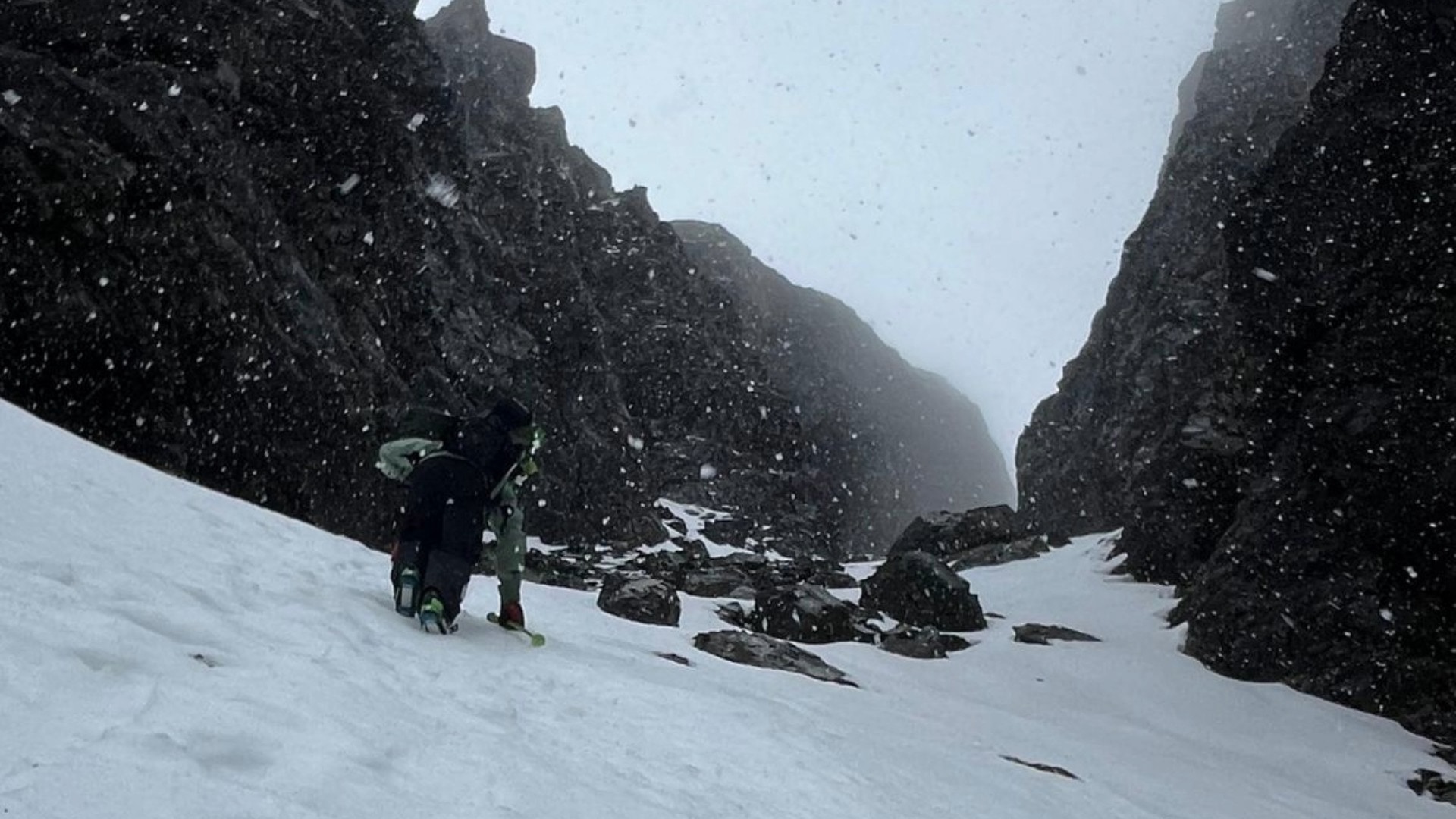 18-year-old Ben Girdwood shared a clip of the awe-inspiring descent through heavy snow.