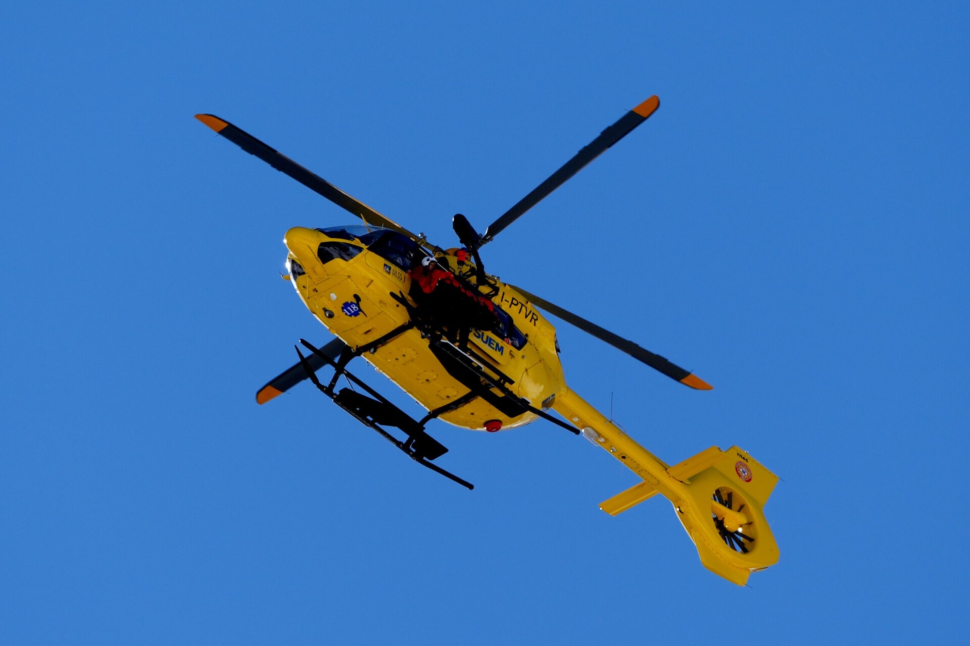 Vonn crashed during the women’s downhill at the Olympics
