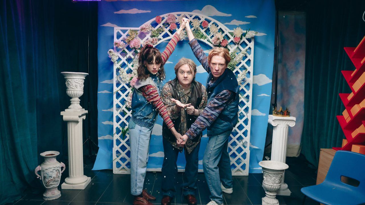 Lewis Capaldi stars alongside Graham Norton in new Taylor Swift music video