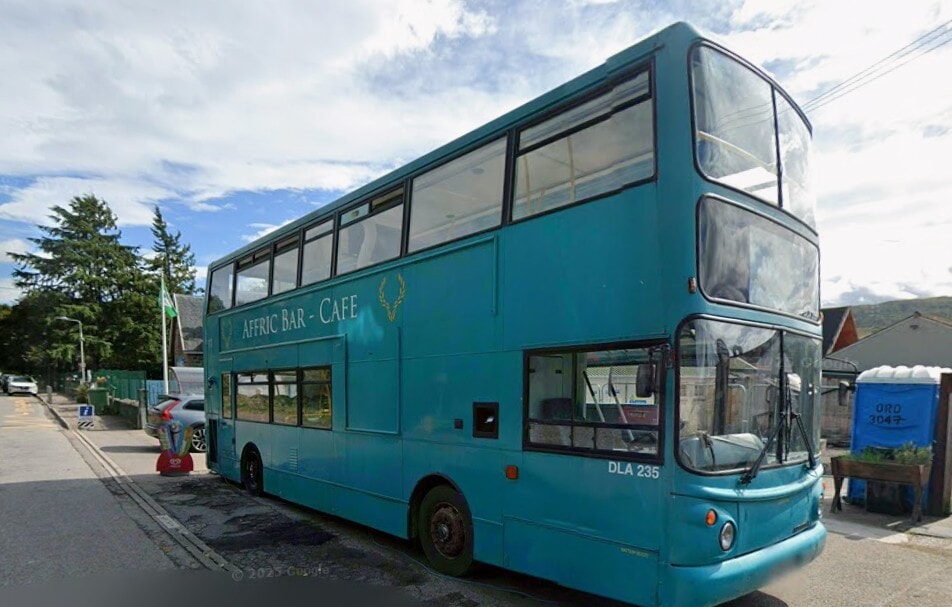 Cannich Stores lodge plans to replace double decker bus cafe with building