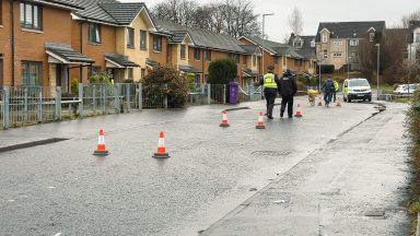 Hunt for killer after ‘targeted murder’ of man on Glasgow street