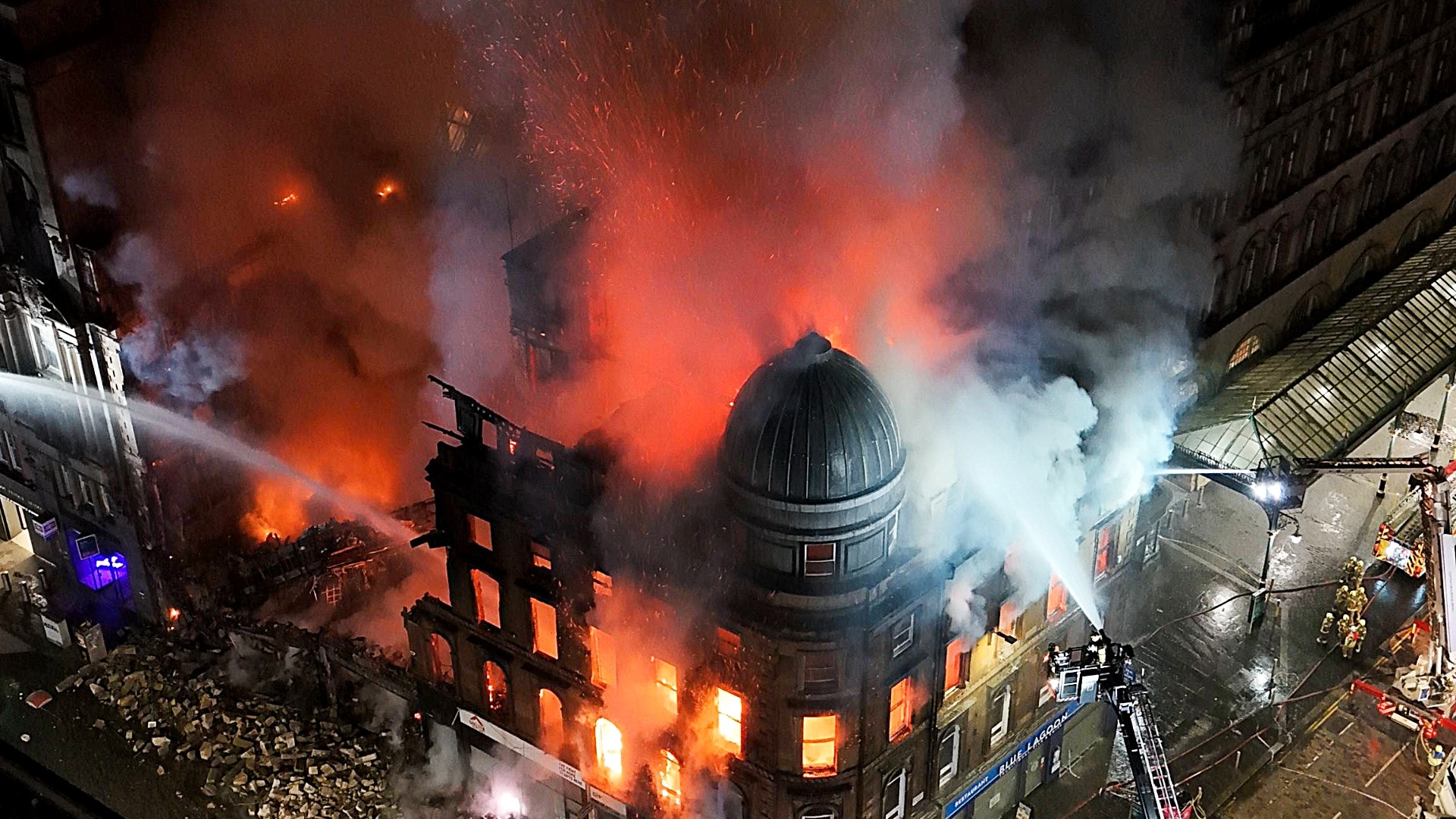 The fire engulfed Union Corner in Glasgow.
