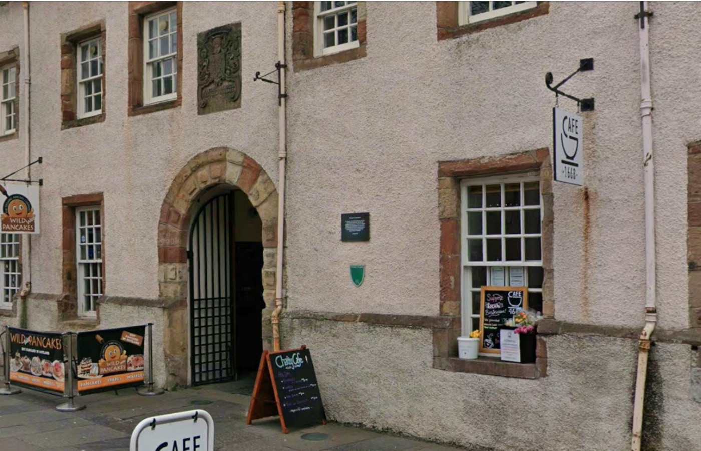 Plaque marking former prince Andrew's visit removed in inverness