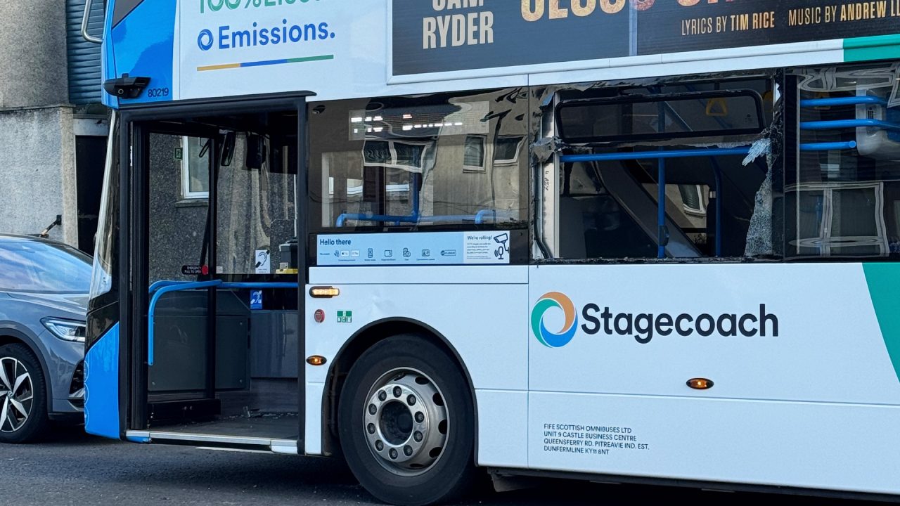 Drivers urged to avoid road after bus crashes in Dundee