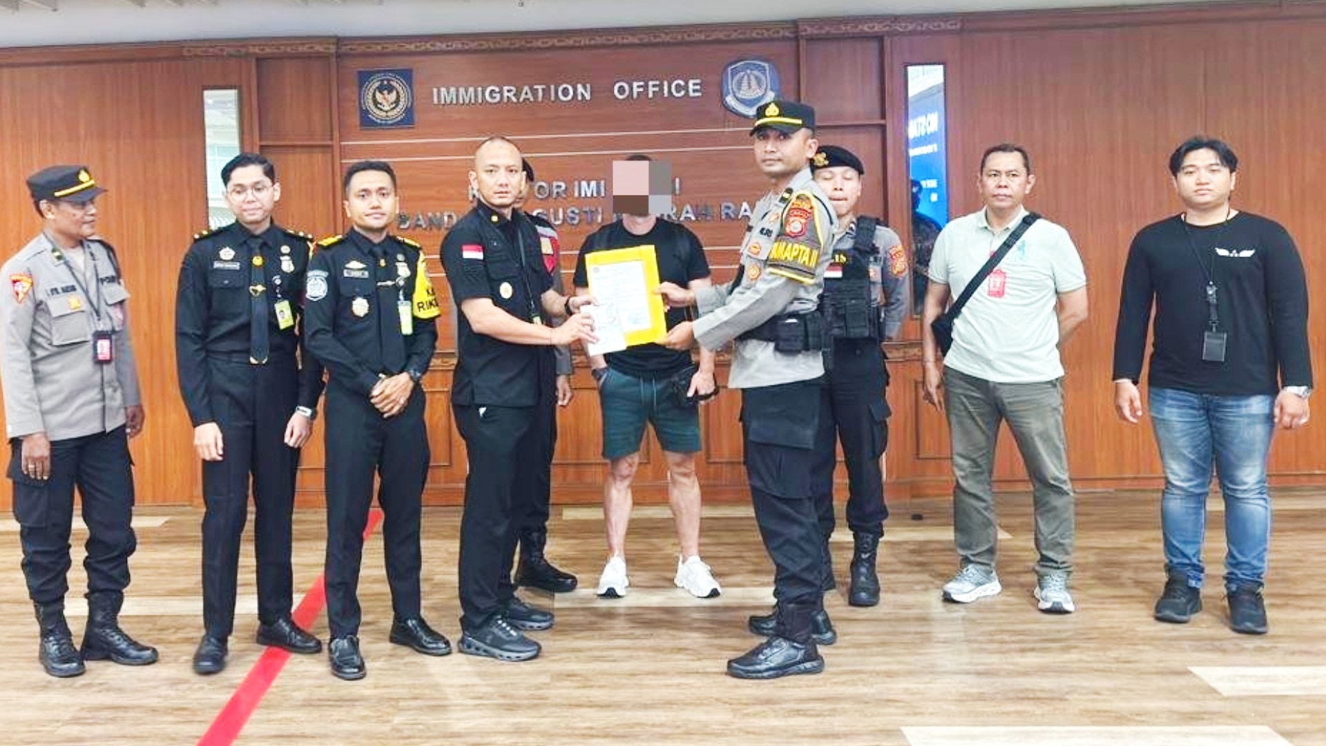 Steven Lyons: New pictures have been released of one of Scotland’s most high-profile gangland figures following his arrest in Bali.