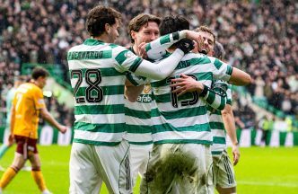 Celtic keep the pressure on Hearts