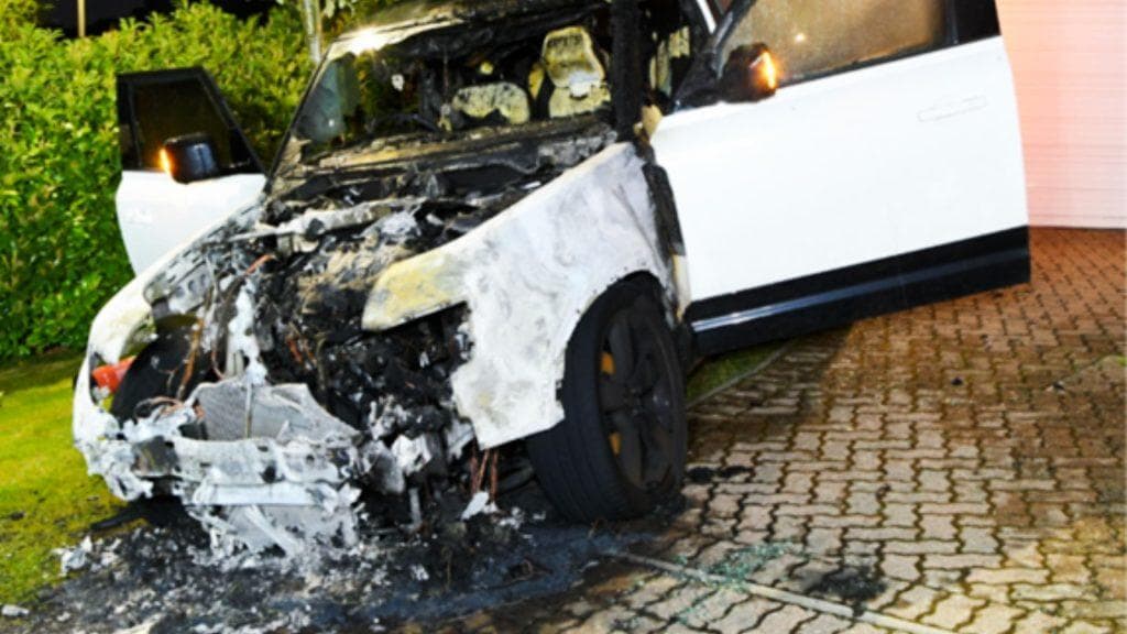 On May 8, 2025 , Kieran Abercrombie, 32, Robert Thomson, 18, Kenzie Gardner, 19, and Tyler Ramage, 19, set fire to a Land Rover parked outside a house in Edinburgh’s Morningside suburb.