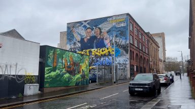 New mural unveiled near Glasgow Barras of James McAvoy movie California Schemin’