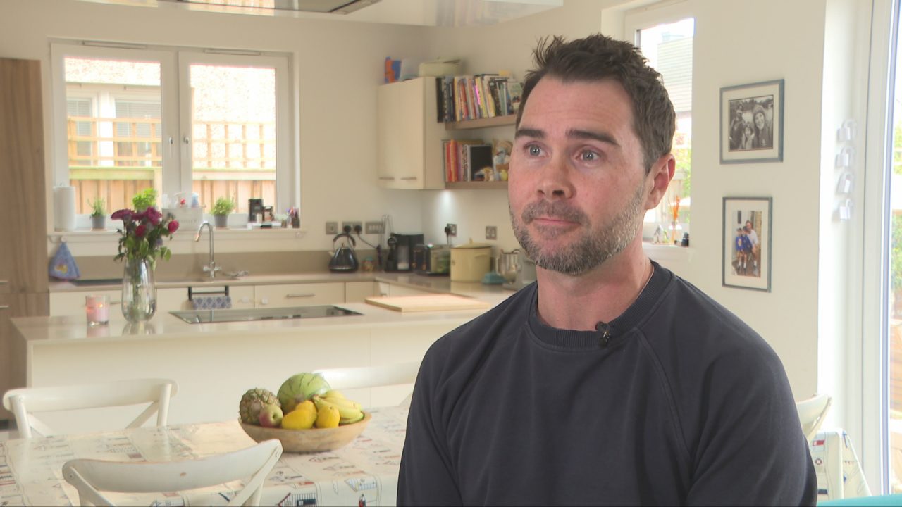 Dad whose heart stopped beating for minutes after asthma attack to run Edinburgh Marathon