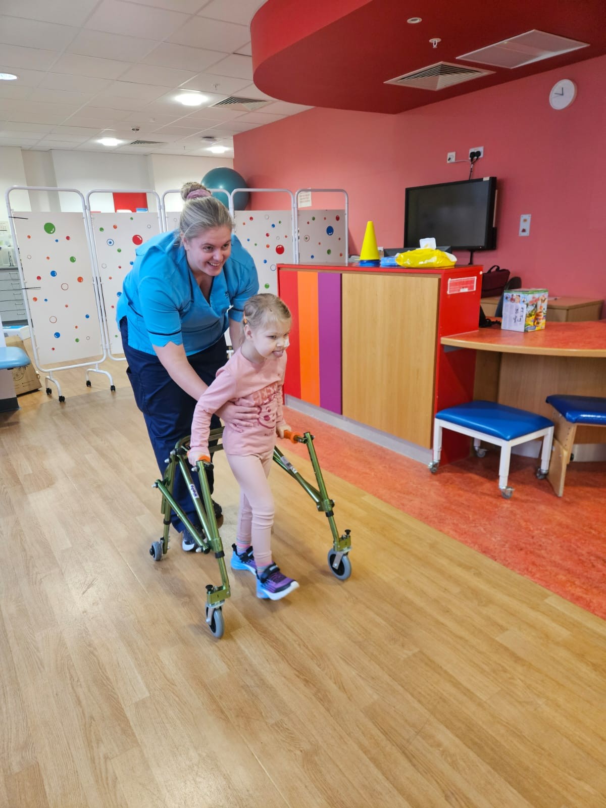 Jessica underwent 12 weeks of neuro rehabilitation with the RHC physiotherapy team