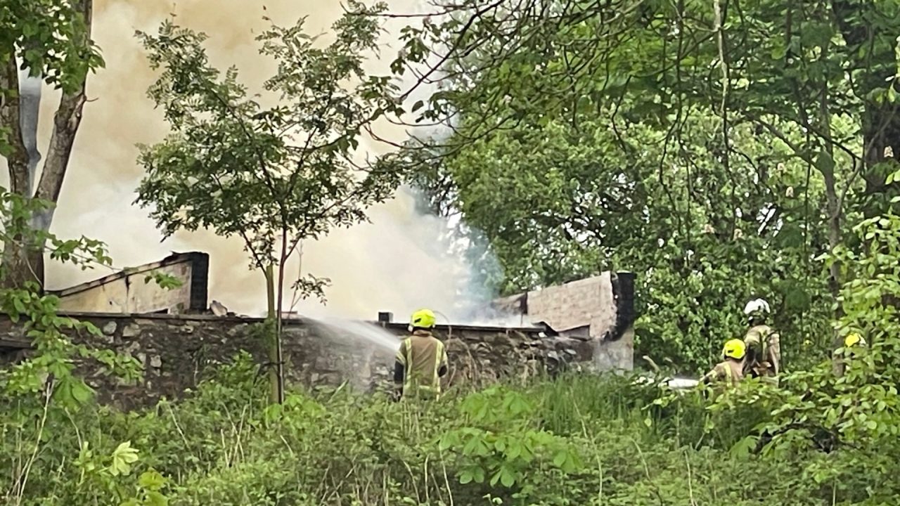 Fire crews tackle blaze in shed at derelict building in Muirhead