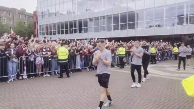 Hearts return to Edinburgh after unsavoury end to their title quest