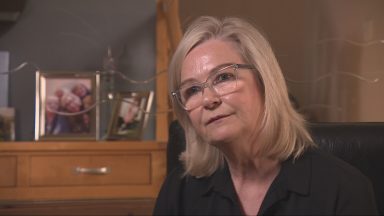 Woman who suffered ‘broken heart syndrome’ after mum’s death joins first drug trial