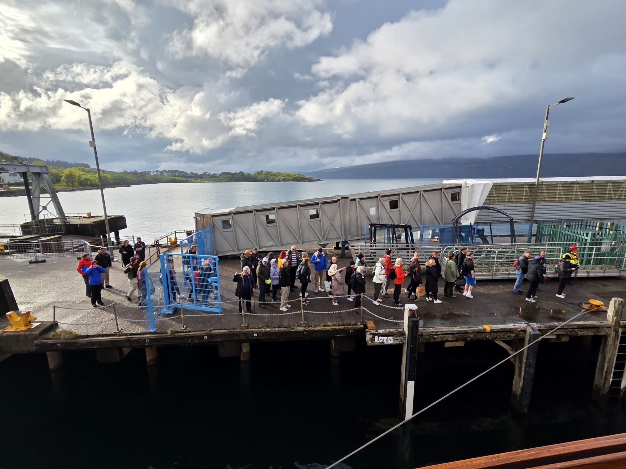 The Waverley paddle steamer picked up CalMac passengers in Mull