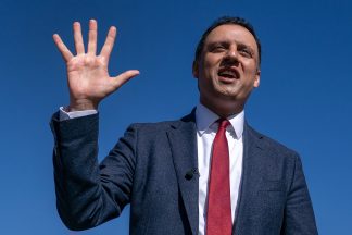 Sarwar vows to give NHS waiting lists ‘the chop’ as he visits karate dojo