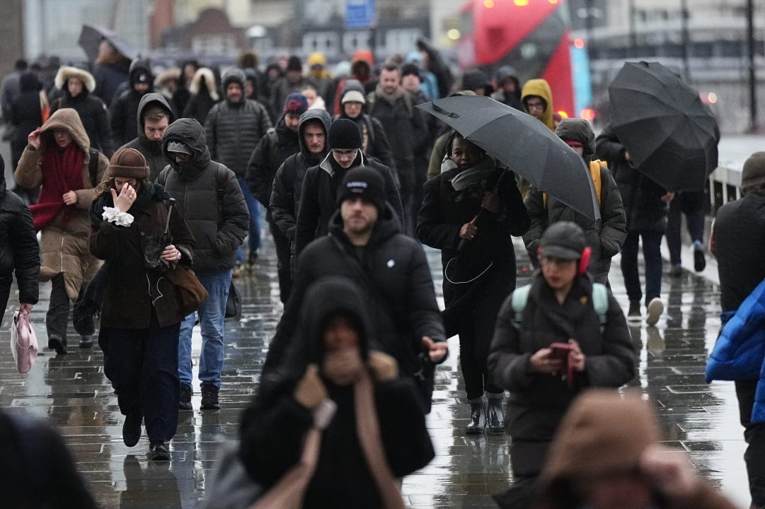 UK economy records strongest quarterly growth in a year
