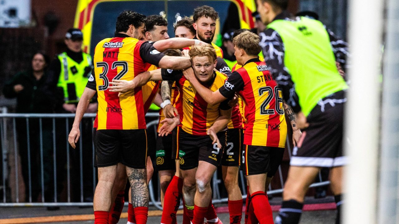 Alex Samuel sends Partick Thistle into Scottish Premiership play-off final