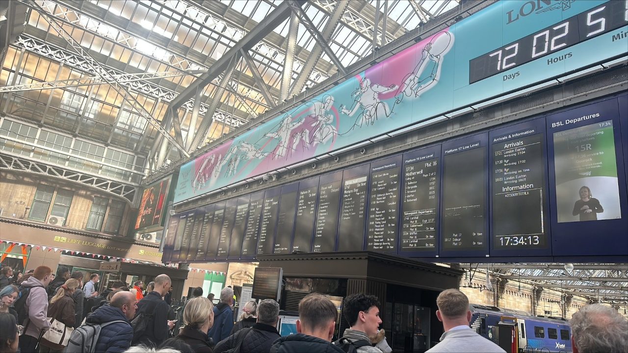 Glasgow Central rush hour travel disruption after ‘fault’