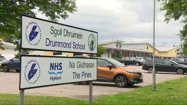 Re-inspection finds ‘insufficient progress’ at Drummond School amid ‘too many class closures’