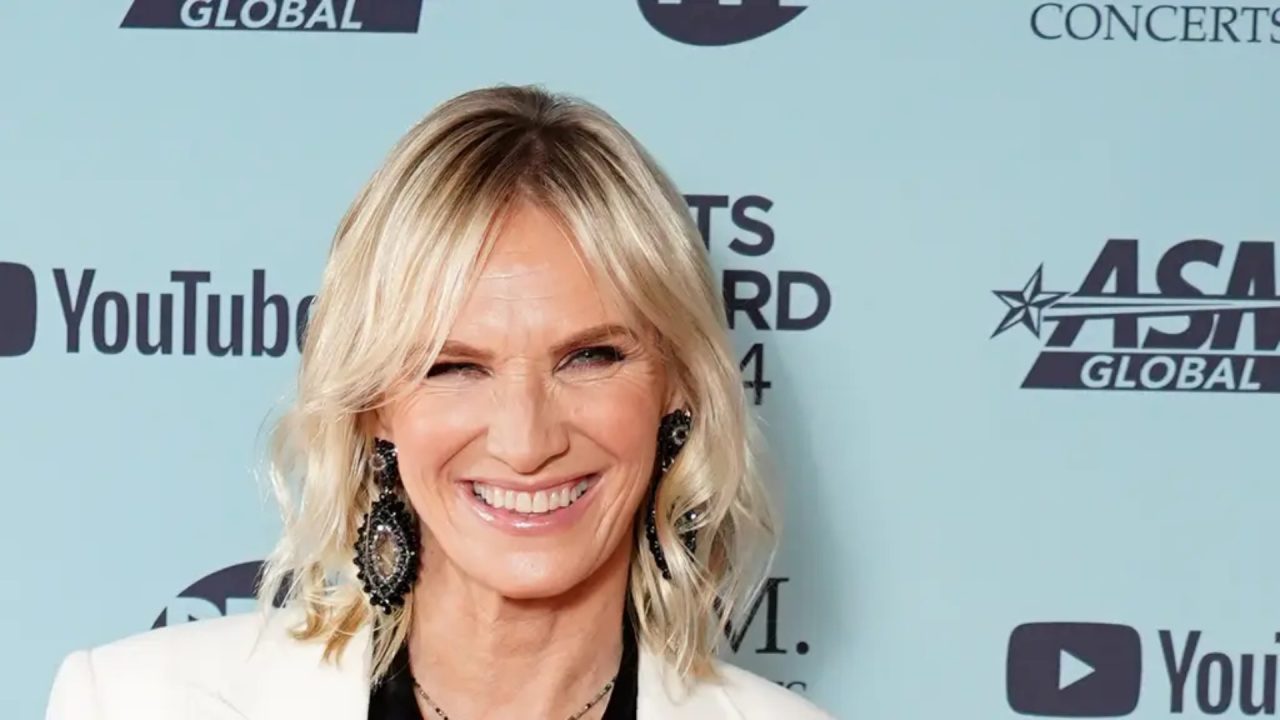 BBC Radio 2 host Jo Whiley flooded with support after death of ‘lovely’ father