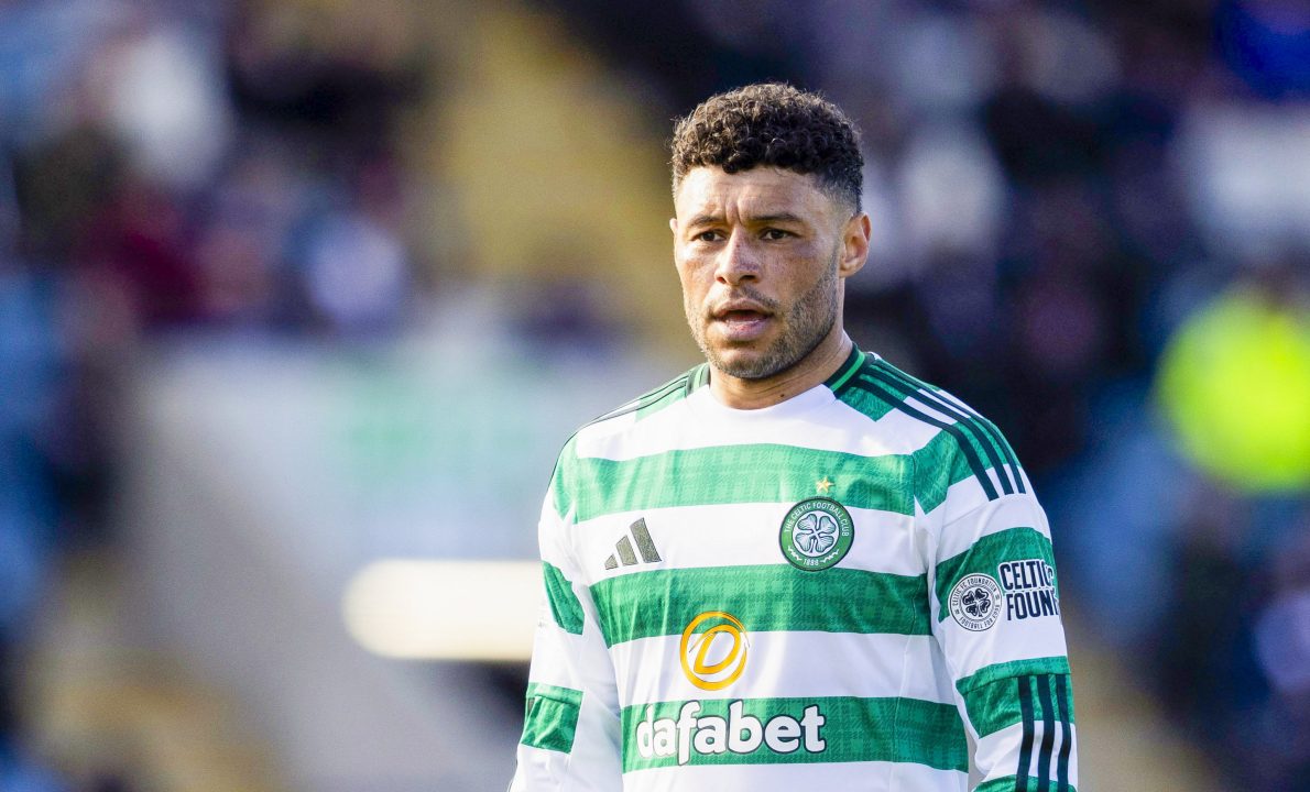 Celtic sign Alex Oxlade-Chamberlain on one-year-deal