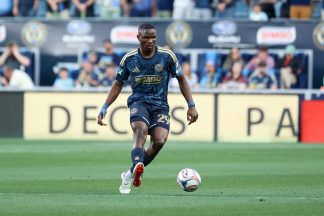Rangers sign defender Olwethu Makhanya on deal worth £3m