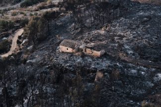 Hundreds of firefighters battle wildfire in Andalusia, Spain which killed at least 12