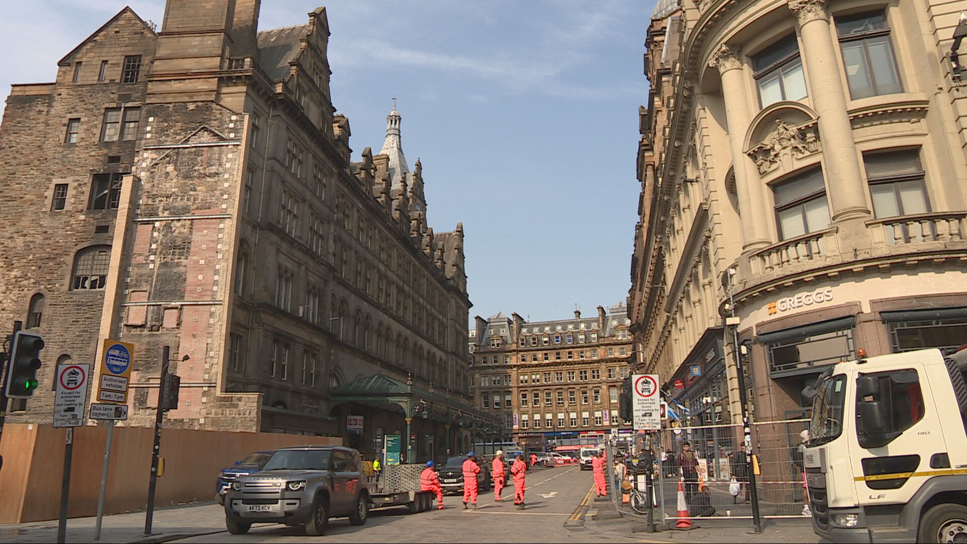 All entrances to Glasgow Central have reopened