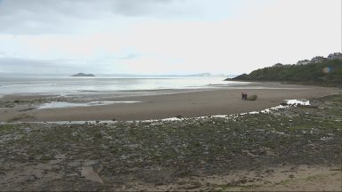Kinghorn Beach faces losing bathing water status over pollution