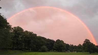 Did you catch a glimpse of the pink rainbow in the skies above Glasgow?