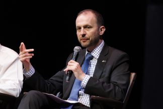 Minister pays tribute to ‘courage’ of Ukrainians ahead of independence day event
