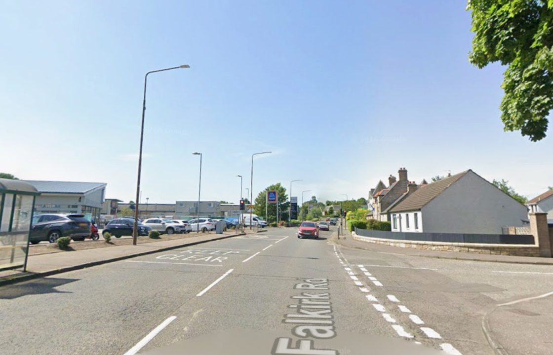 Hunt for masked man who stole cigarettes after failed bid to steal vehicle in Linlithgow