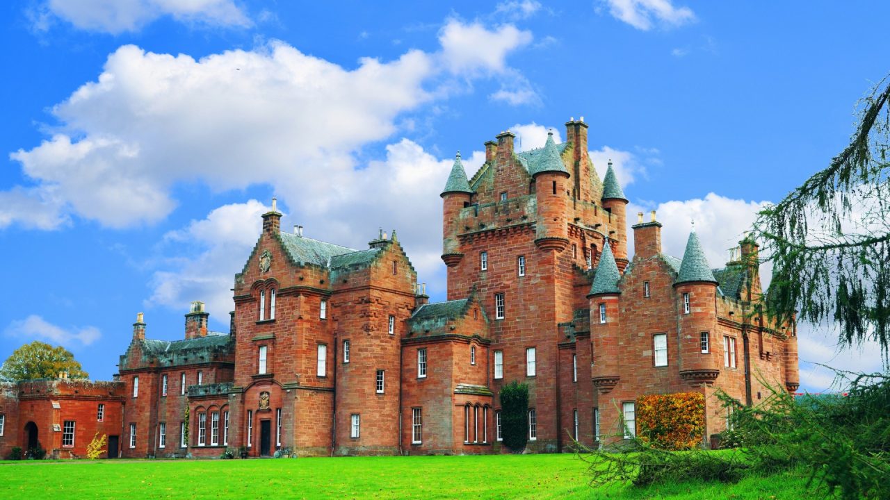 Alan Carr to turn castle potting shed into cafe and shop at Scottish estate